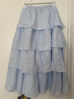 Aritzia Wilfred Tiered Volume Skirt